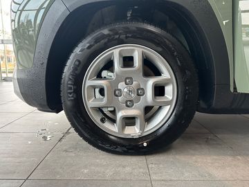 Car image 28