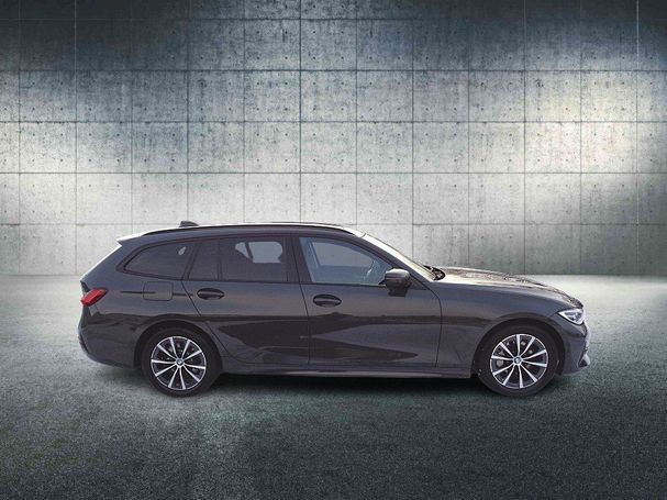 BMW 330d Touring xDrive 195 kW image number 3