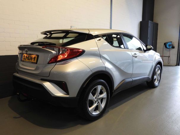 Toyota C-HR 1.2 85 kW image number 2