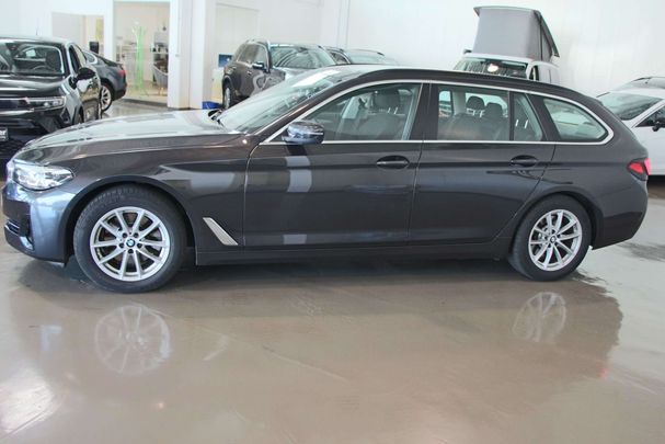 BMW 520d Touring xDrive 140 kW image number 4