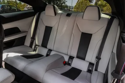 Car image 28
