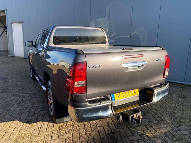 Toyota Hilux D Double Cab 2.4 4D Executive 110 kW image number 17