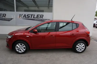 Car image 3