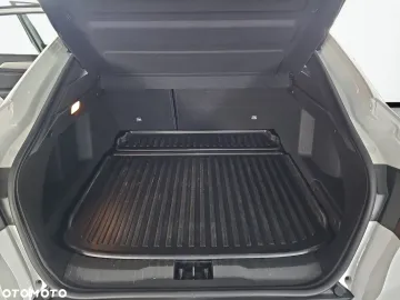 Car image 39