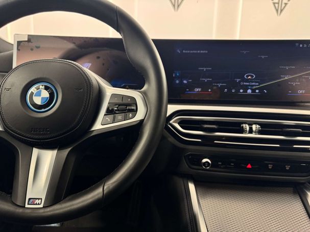 BMW i4 eDrive40 250 kW image number 14