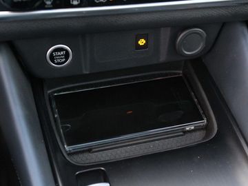 Car image 32