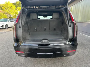 Car image 40