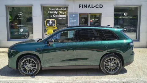 Car image 2