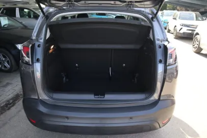 Car image 24