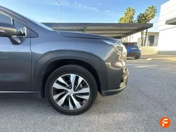 Car image 30