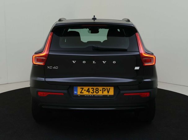 Volvo XC40 Extended Plus 185 kW image number 3