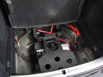 Car image 38