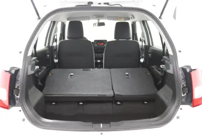 Car image 33