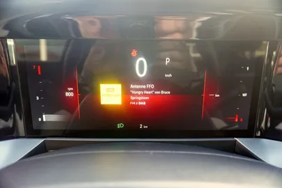 Car image 32