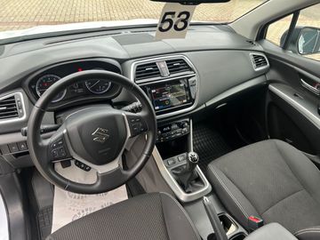 Car image 13