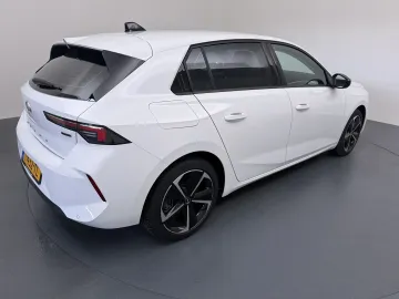 Car image 35