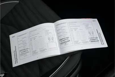 Car image 38