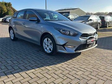Car image 30