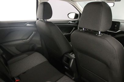 Car image 37