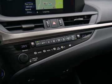 Car image 36