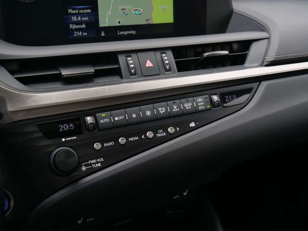 Lexus ES 300 H 160 kW image number 36