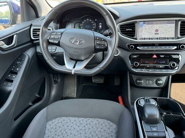 Hyundai Ioniq Elektro 88 kW image number 33