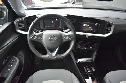 Car image 11