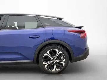 Car image 36