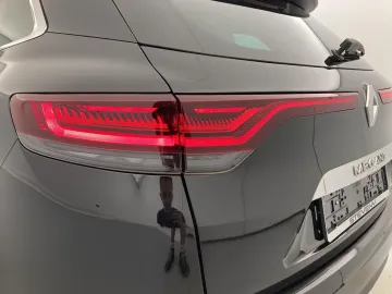 Car image 34