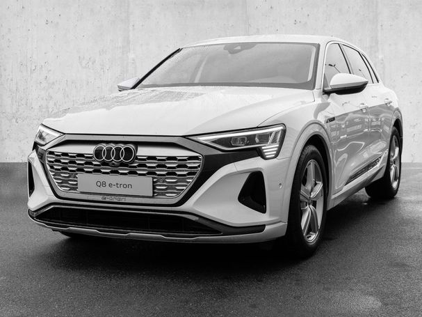 Audi Q8 55 quattro e-tron Advanced 300 kW image number 1