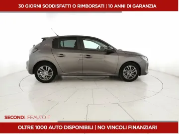 Car image 3