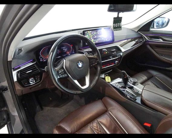 BMW 520d Touring xDrive 140 kW image number 9