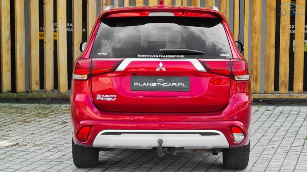 Mitsubishi Outlander 2.4 Plug-In Hybrid Plus 4WD 165 kW image number 13