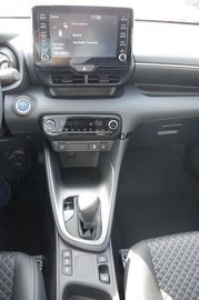 Car image 13