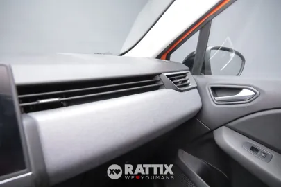 Car image 25