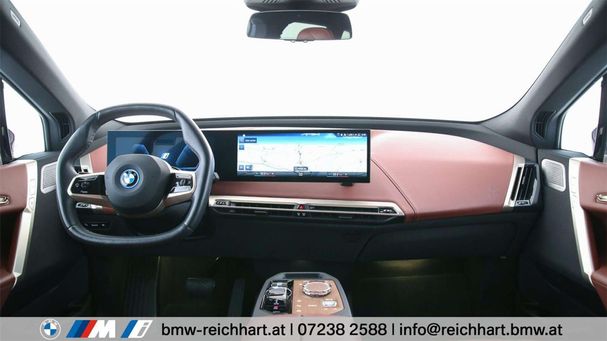 BMW iX xDrive50 384 kW image number 6