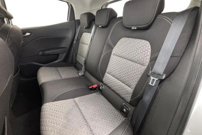 Car image 30