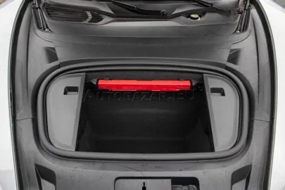 Car image 32