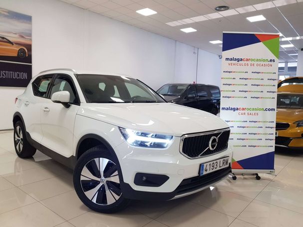 Volvo XC40 T2 Momentum 95 kW image number 2