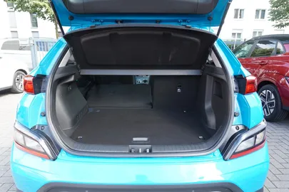 Car image 23