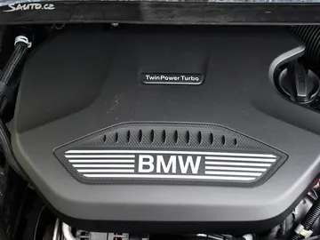 Car image 36