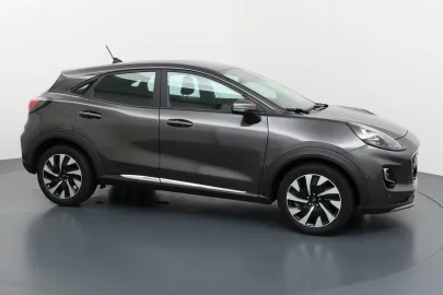 Car image 26