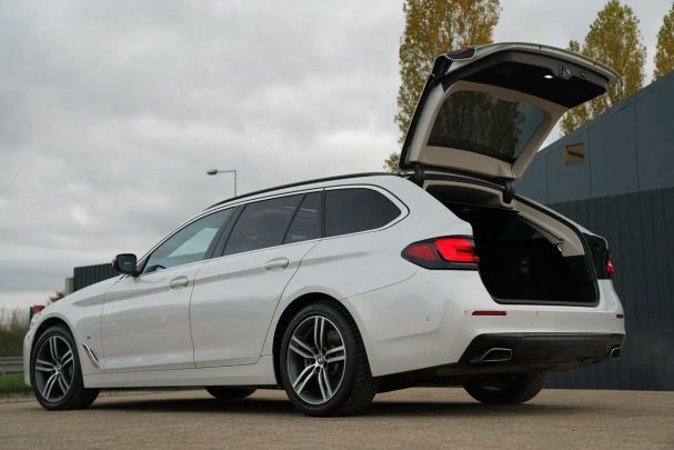 BMW 530d Touring xDrive 210 kW image number 3