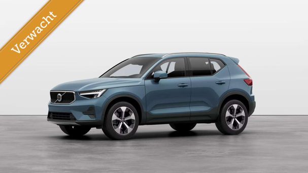 Volvo XC40 B3 Core 120 kW image number 1