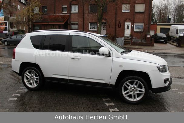 Jeep Compass 4x4 Limited 125 kW image number 3