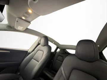 Car image 34