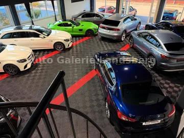 Car image 37