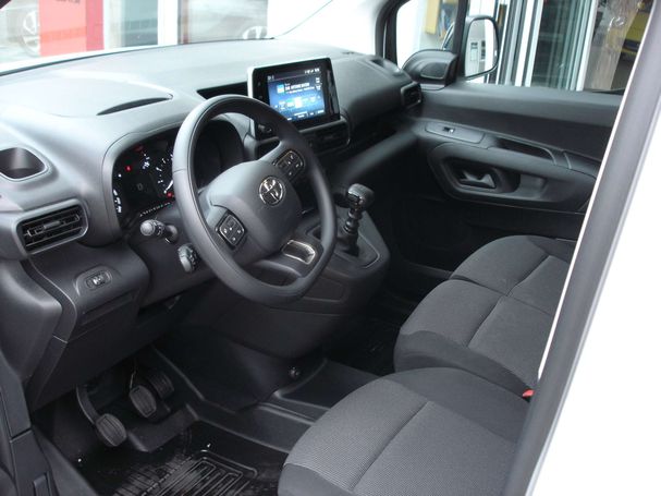 Toyota Proace City 1.5 D-4D 75 kW image number 13