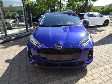 Car image 4