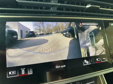 Car image 29
